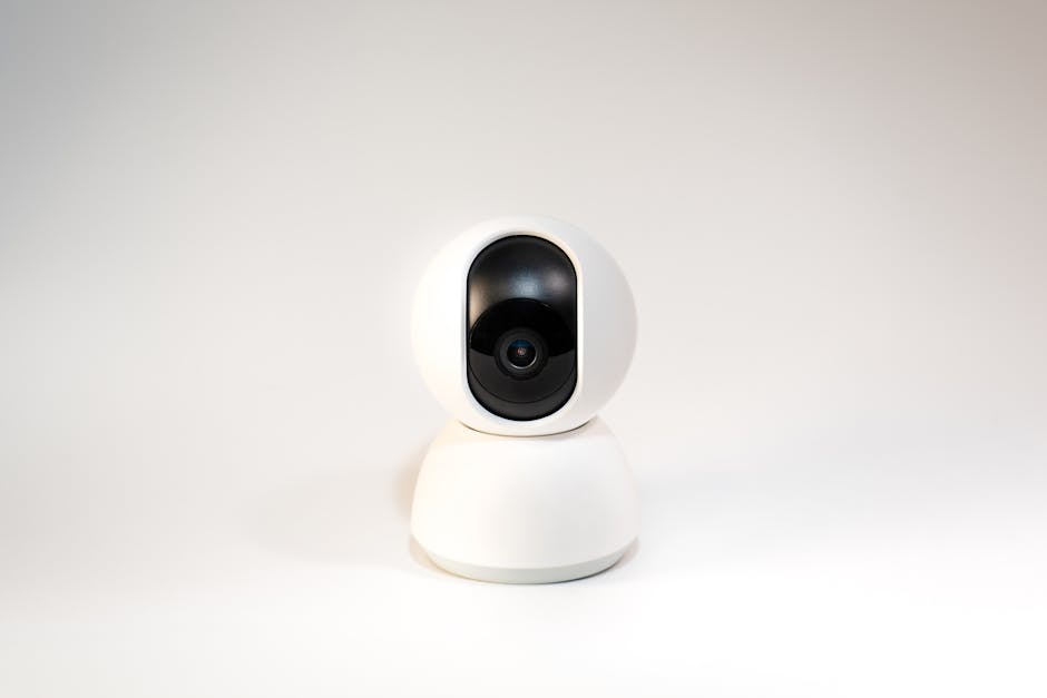 How Solar-Powered Security Systems Are Revolutionizing Home and Business Surveillance